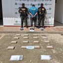 Fue capturado cuando viajaba en bus de servicio público con estupefacientes en su maleta