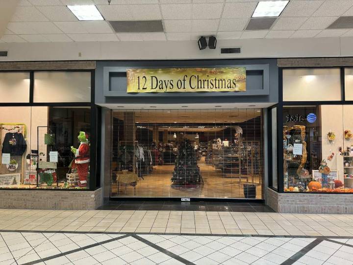 Seasonal Christmas Store Opens This Weekend at Eastridge Mall