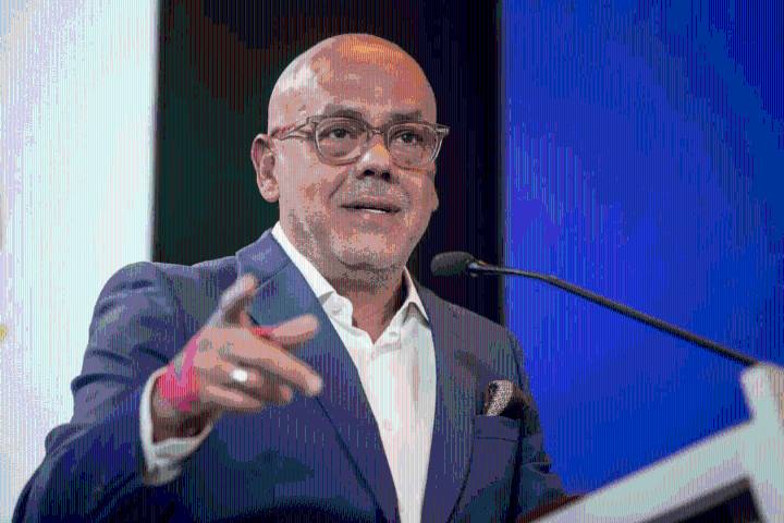 Venezuela alerta a EEUU de plan para poner “explosivos letales” en su embajada en Caracas