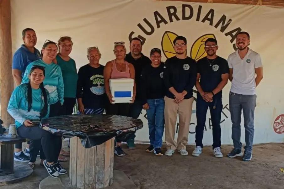 UABCS entrega 50 mil semillas de ostión a la Asociación Civil “Guardianas de El Conchalito”