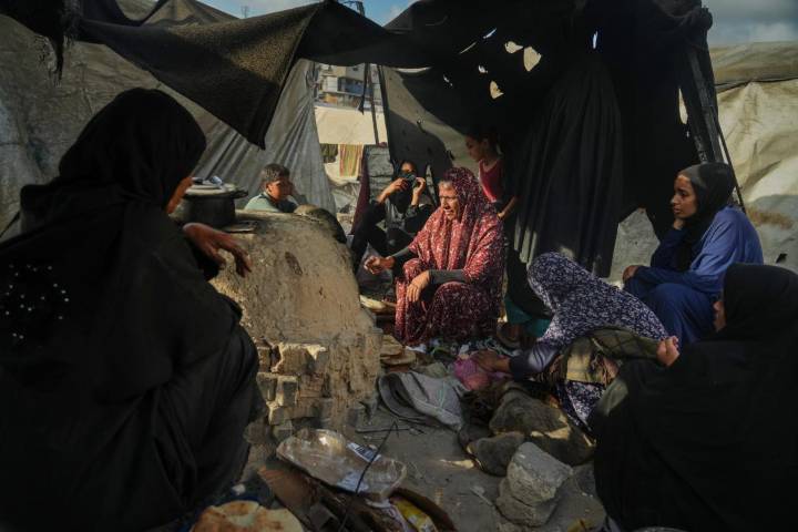 Israel and Hamas prepare for negotiations in Egypt ahead of possible Gaza ceasefire