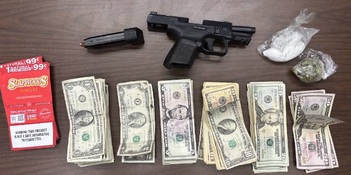 Felon accused of assaulting woman allegedly found with drugs, gun after running from Nashville police