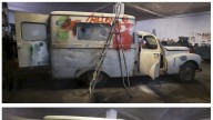 La Facultad de Medicina expone de forma permanente una ambulancia Peugeot 203 de 1953 restaurada y musealizada