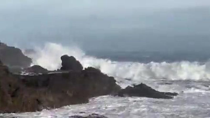 Rescate en el norte de Gran Canaria: salvan la vida a tres adultos y un menor