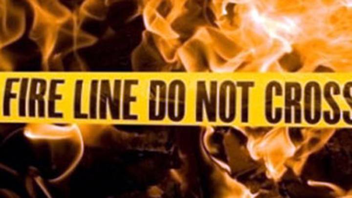 Clark County crews battle fire at southwest Las Vegas shopping center
