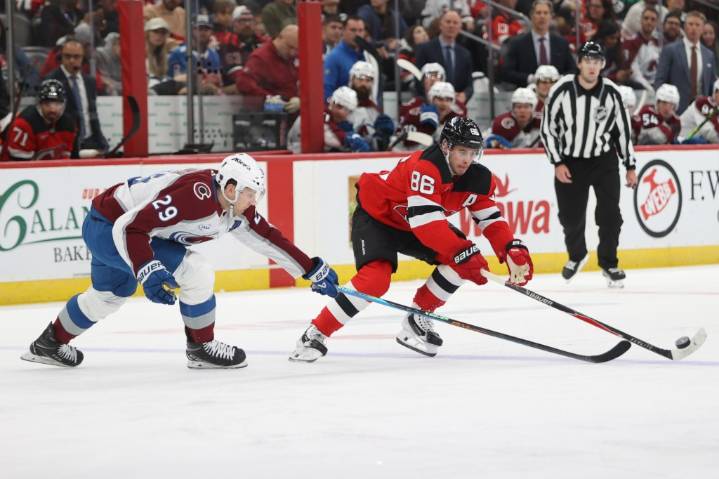 Jack Hughes scores twice as Avalanche falls to Devils, 4