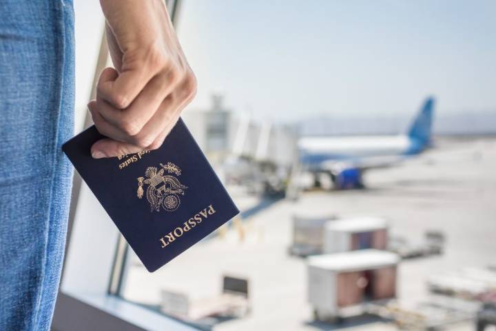 CBSA kiosk outage causes delays at Canadian airports