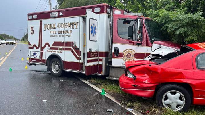 Polk County Fire Rescue unit in multi-vehicle wreck leaves 1 dead