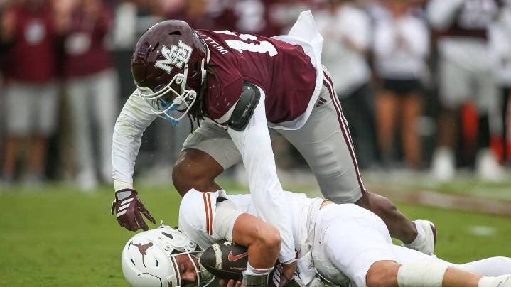 Arch Manning in concussion protocol for No. 20 Texas ahead of game vs. No. 9 Vanderbilt