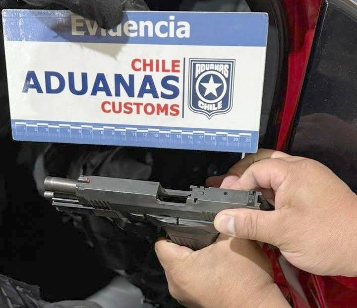 Un policía argentino fue detenido en el Paso Cristo Redentor con un arma y más de 30 municiones