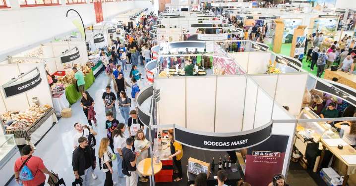 Sevilla y Jaén se incorporan a las ferias de los Pueblos y Sabores de Nuestra Tierra en Granada