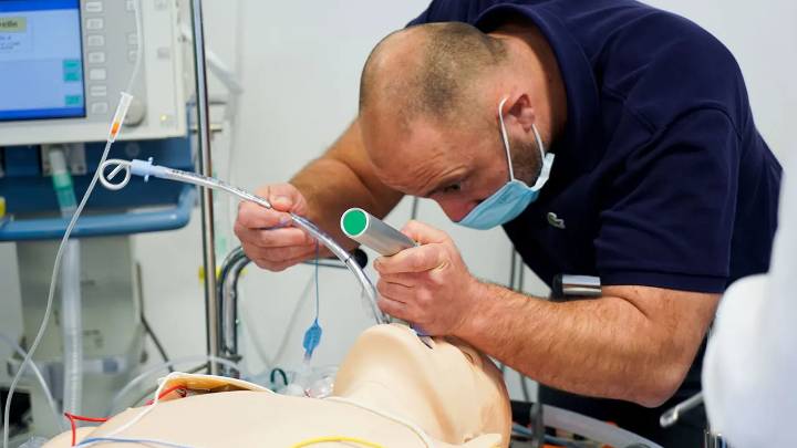 UC Santa Barbara creates breakthrough soft robotic device for intubation