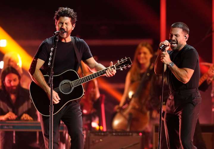 Dan + Shay return to social media to address breakup rumors