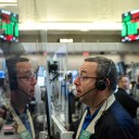 Mercados: la Bolsa registró un récord nominal y el riesgo país llegó al punto más bajo en 9 meses