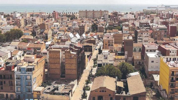 Italianos, franceses y ucranianos: los nuevos vecinos del Cabanyal