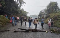 Cierre total en la vía Pasto–Tumaco por manifestaciones en el kilómetro 103