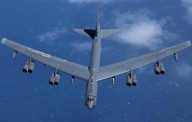 Bombarderos B-52 de EE UU sobrevuelan el Caribe cerca del espacio aéreo venezolano