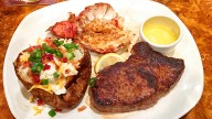 Why You Should Avoid Ordering LongHorn Steakhouse's Texas Tonion Appetizer