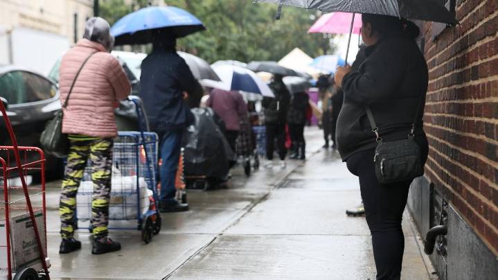 SNAP food aid set to stop Saturday as politicians trade jabs over government shutdown