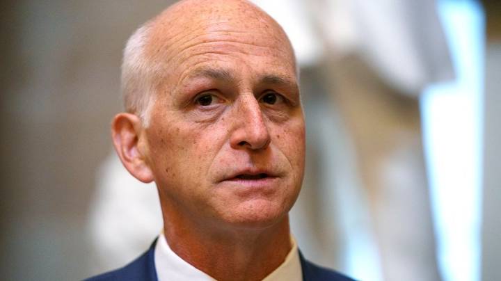 Top Armed Services Democrat calls for House hearing on strikes against alleged drug boats 