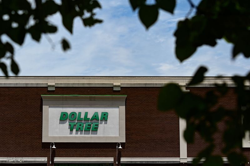 Dollar Tree forecasts upbeat fiscal 2026 earnings; reiterates annual targets