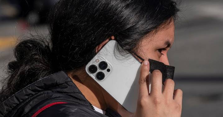 Ganancias de América Móvil incumplen expectativas pese a repunte y recuperación en prepago