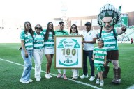 Reconocen a futbolista chihuahuense Aldo López Vargas del Santos
