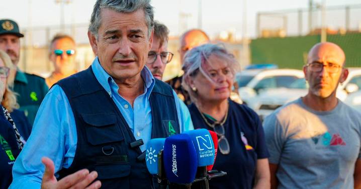 Antonio Sanz: De los chalecos a las batas blancas