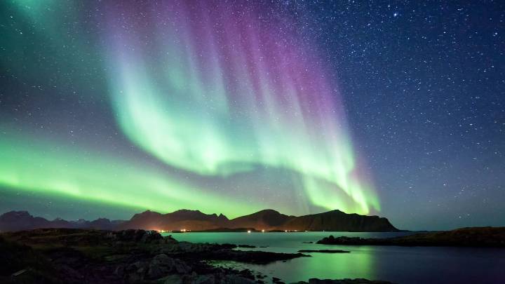Si quiere ver asombrosas auroras boreales, conozca los lugares donde podrá disfrutar del fenómeno que ilumina el cielo de colores