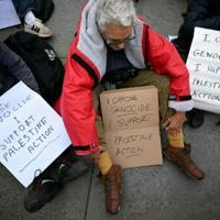 UK police to get greater powers to restrict demos