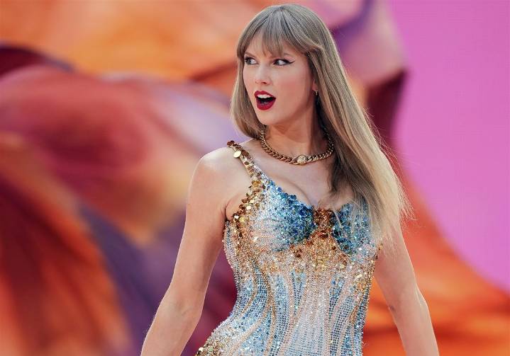 Taylor Swift's 'The Official Release Party of a Show Girl' debuts at No. 1 with $33 million