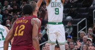Jaylen Brown's 30 points, Celtics' 20-3 run end Cavaliers' win streak
