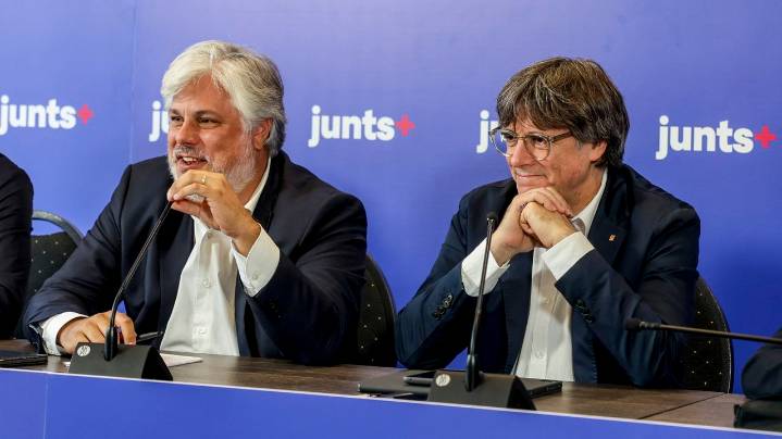Puigdemont reitera a Zapatero que no apoyará los Presupuestos del 2026