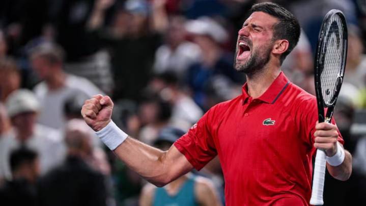 Djokovic sufre para avanzar y se medirá con Munar