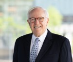 Column: Attorney for presidents Bob Barnett kept Waukegan ties