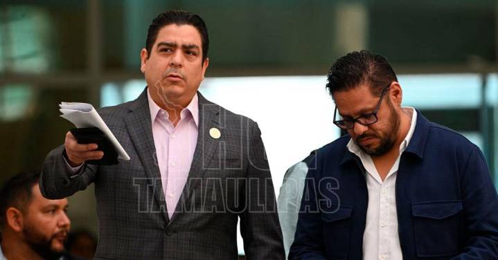 Propone Cabeza de Vaca reducir a 18 años la edad mínima para ser diputado local