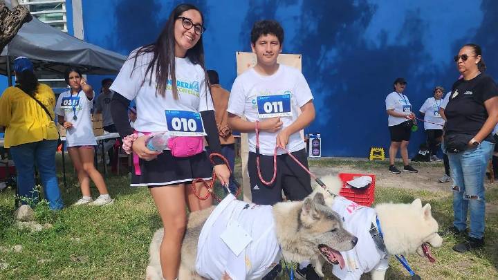 Participan en la cuarta edición de “Corre con ellos” en Acámbaro