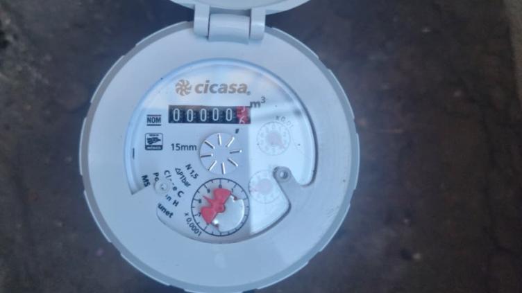 Casa pagaba como local, se quejan y les cortan el agua