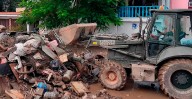 CNDH dona 70 millones de pesos para damnificados por lluvias en cinco estados