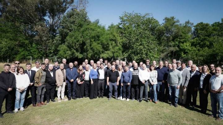 Intendentes bonaerenses salieron a respaldar a Kicillof tras la carta de CFK