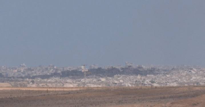 Las tropas de Israel se repliegan tras los últimos bombardeos en Gaza