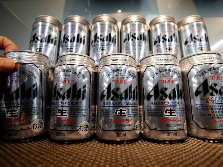 Las cervezas Asahi se agotan en Japón mientras persiste el cierre por ciberataque