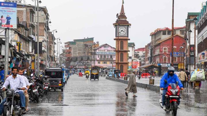 J&K likely to witness rain, snow for 3 days; weather office issues advisory