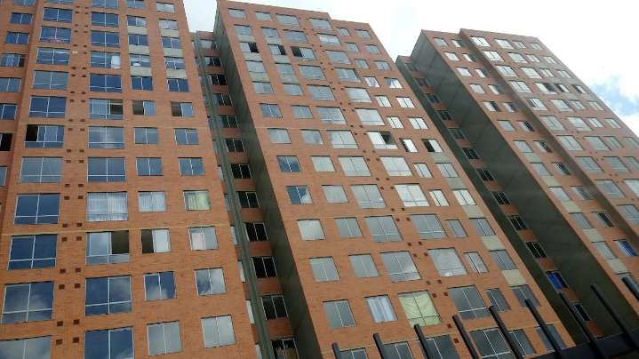 Tragedia: niña de tres años murió tras caer del piso 10 mientras estaba sola en su vivienda