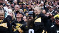 Iowa football: Hawkeyes keep winning streak rolling after dominating Minnesota