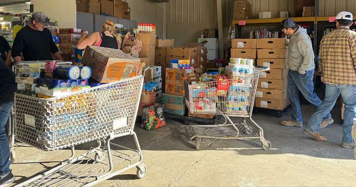 Gov. Gordon Investigating Options as Nov. SNAP Funding Set to Freeze