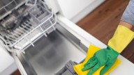 12 Dirty Spots Hiding In Your Kitchen That You Should Be Cleaning