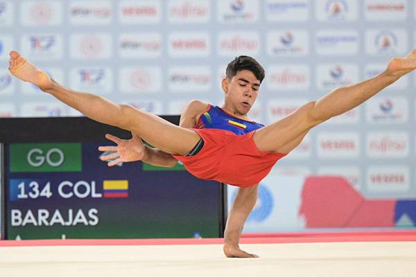 Ángel Barajas clasifica a dos finales en el Mundial de Gimnasia Artística en Indonesia