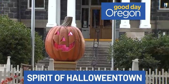 On the Go with Ayo at Spirit of Halloweentown