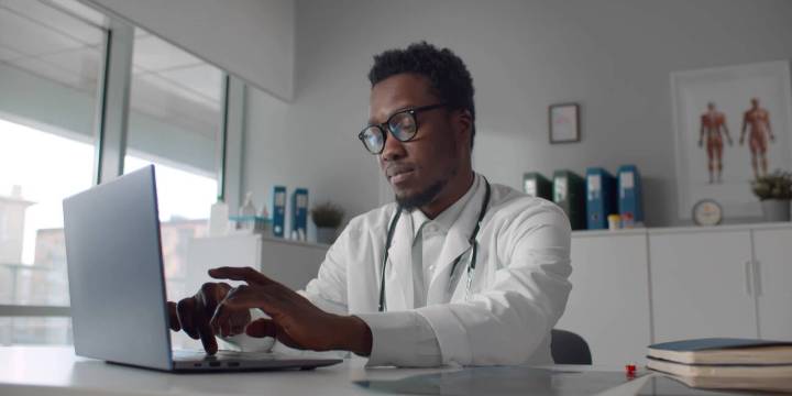 UK's digital hospital plan meets analog reality check • The Register
